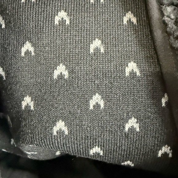 Vineyard Vines Black Birdseye  Sherpa Pullover - Picture 5 of 5